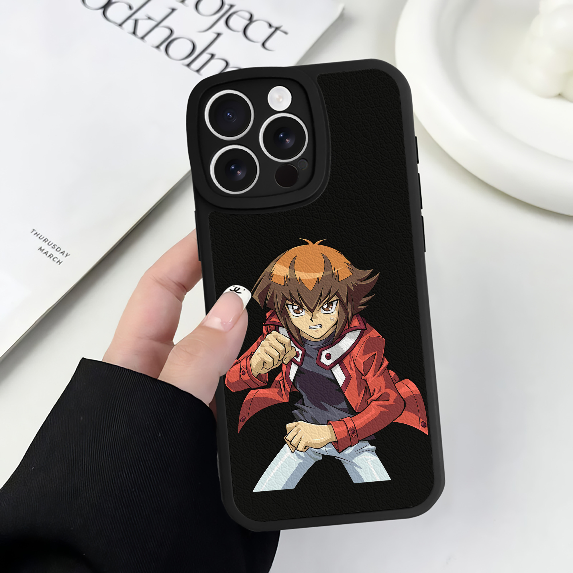 遊☆戯☆王 Yu-Gi-Oh! 【iPhone 16シリーズ対応】シリコンスマホケース（レザー調） 材質：シリコン